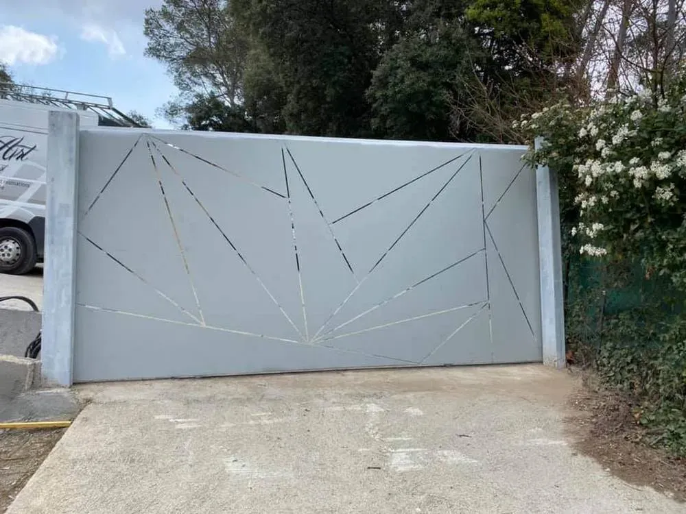 portail coulissant acier draguignan iron art