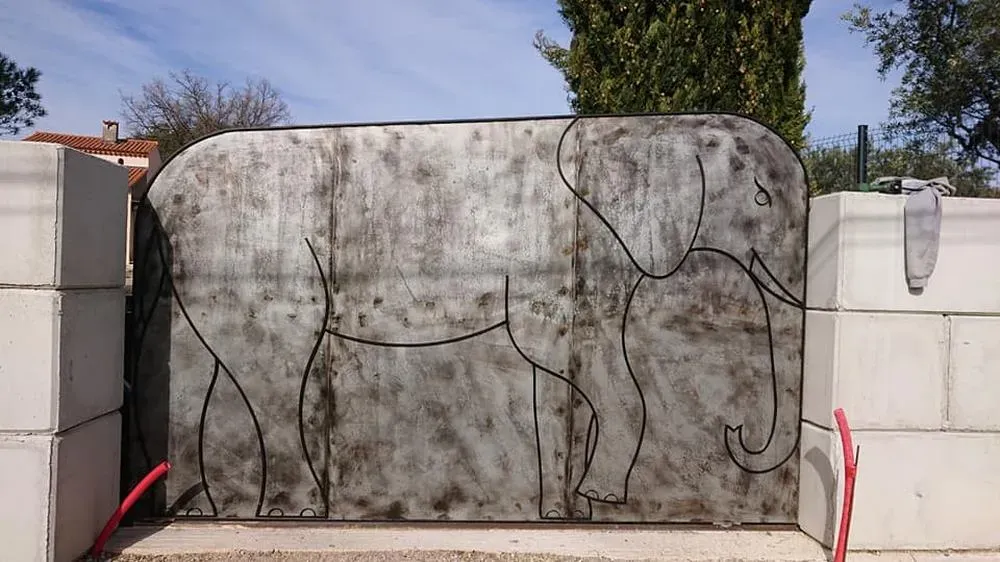 Ouvrage personnalisé à Draguignan